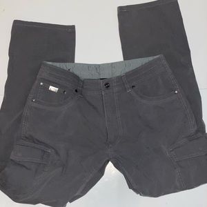 Kuhl cargo pants sz 32 standard length